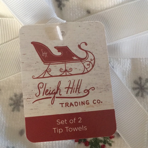 Adorable holiday dachshund finger tip towe… - Picture 2 of 4